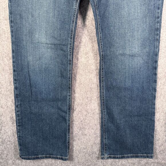 Ariat Legacy M4 Relaxed Boot Cut Jeans Mens 30x30 Blue Denim Work Wear Western - Picture 3 of 16